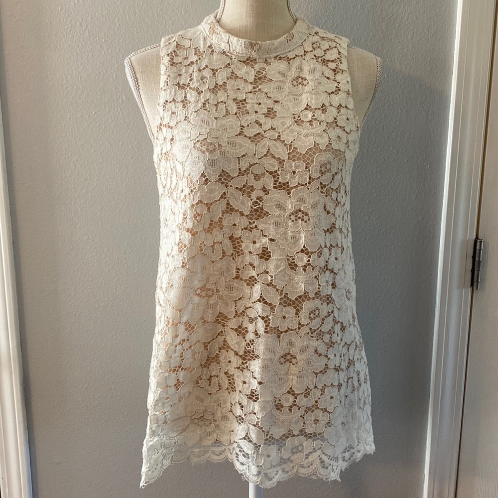Rose & Olive Sleeveless Lace Illusion Blouse NWT